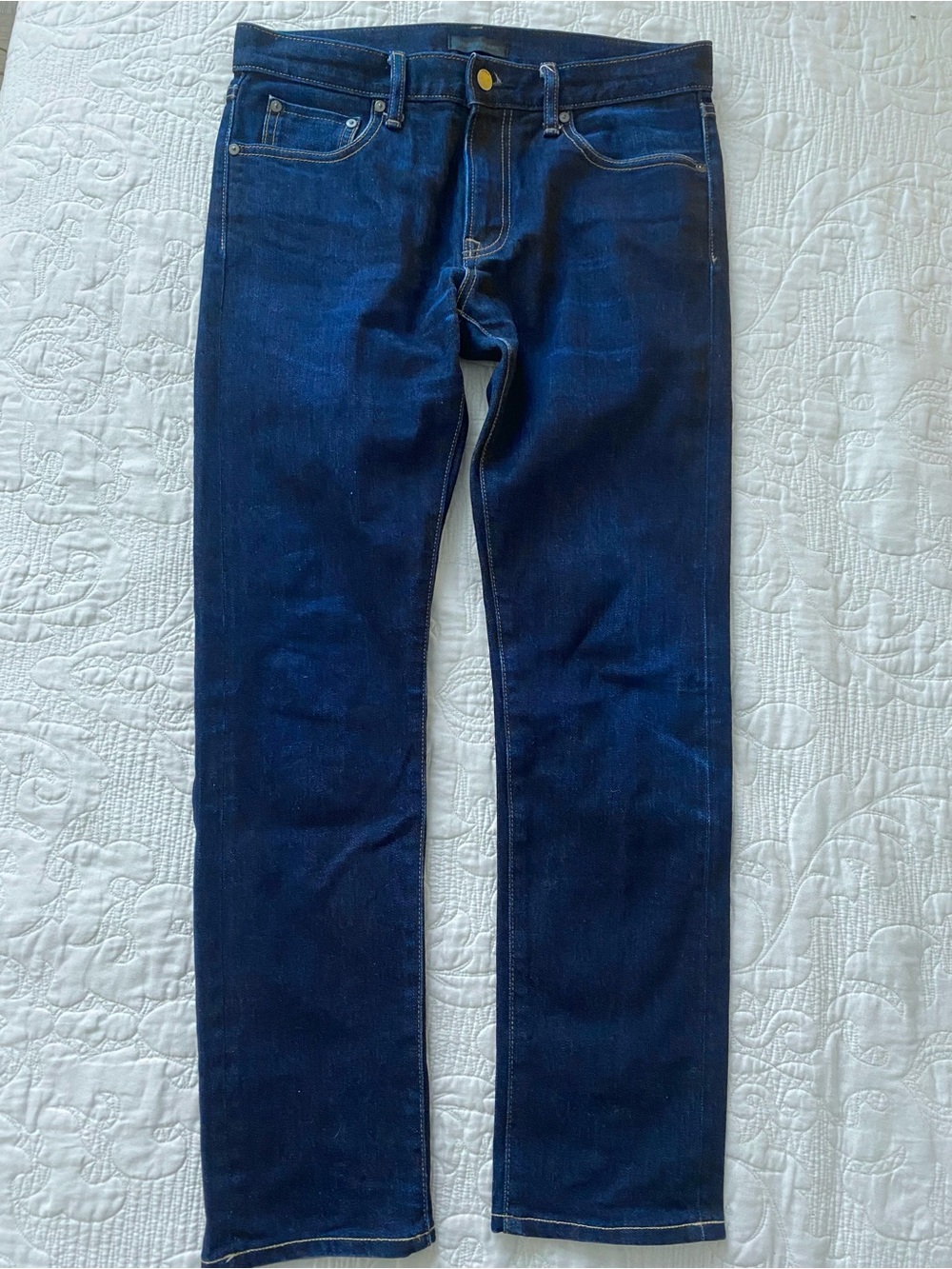 UNIQLO Men’s Slim Straight Selvedge Jeans